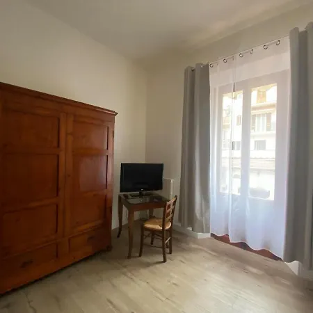 Ede Firenze